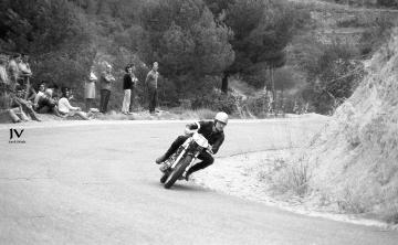 Mauricio Aschl (Ducati). Les Maioles 1967 (JAV Foto)